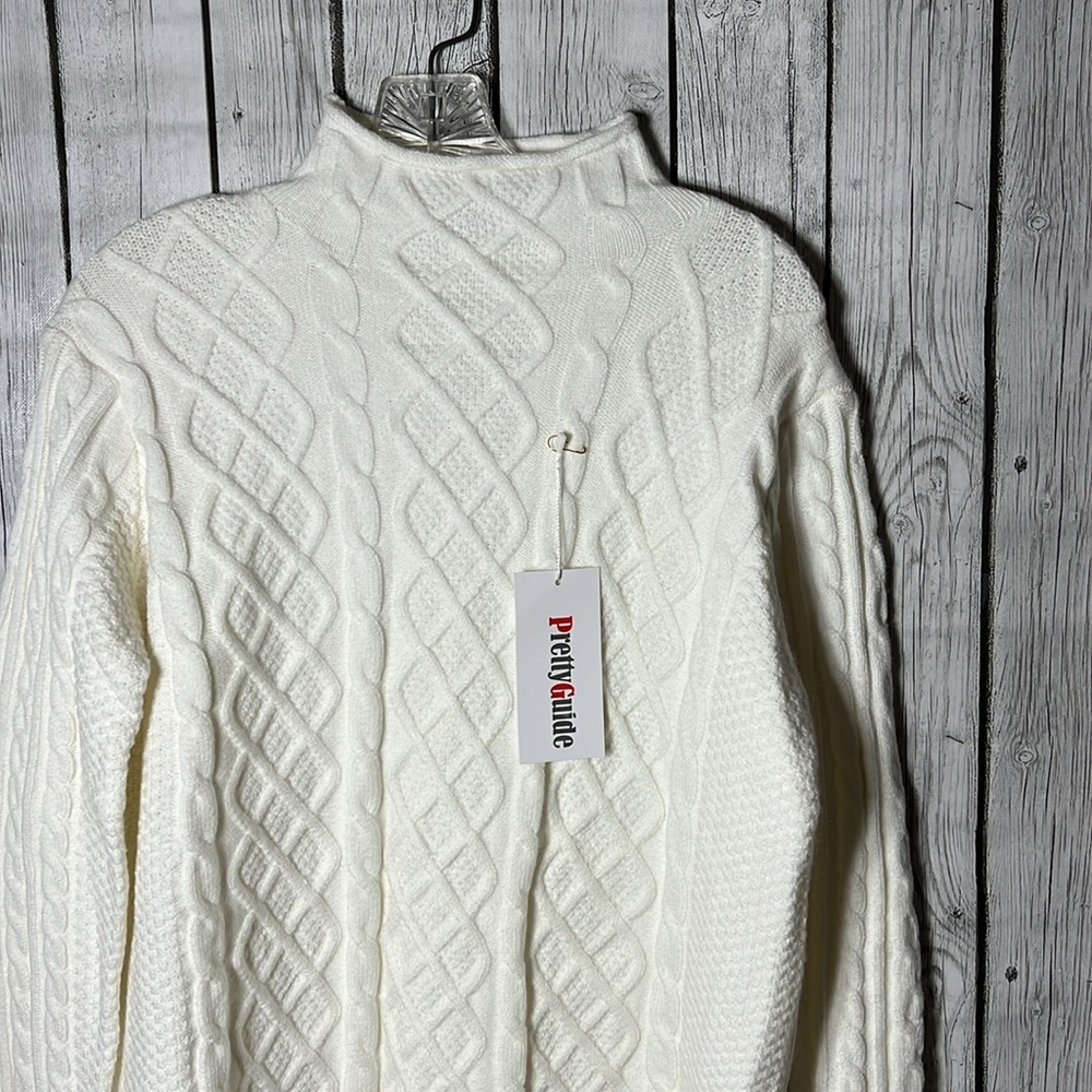 Pretty Guide sweater size Small - Picture 2 of 10